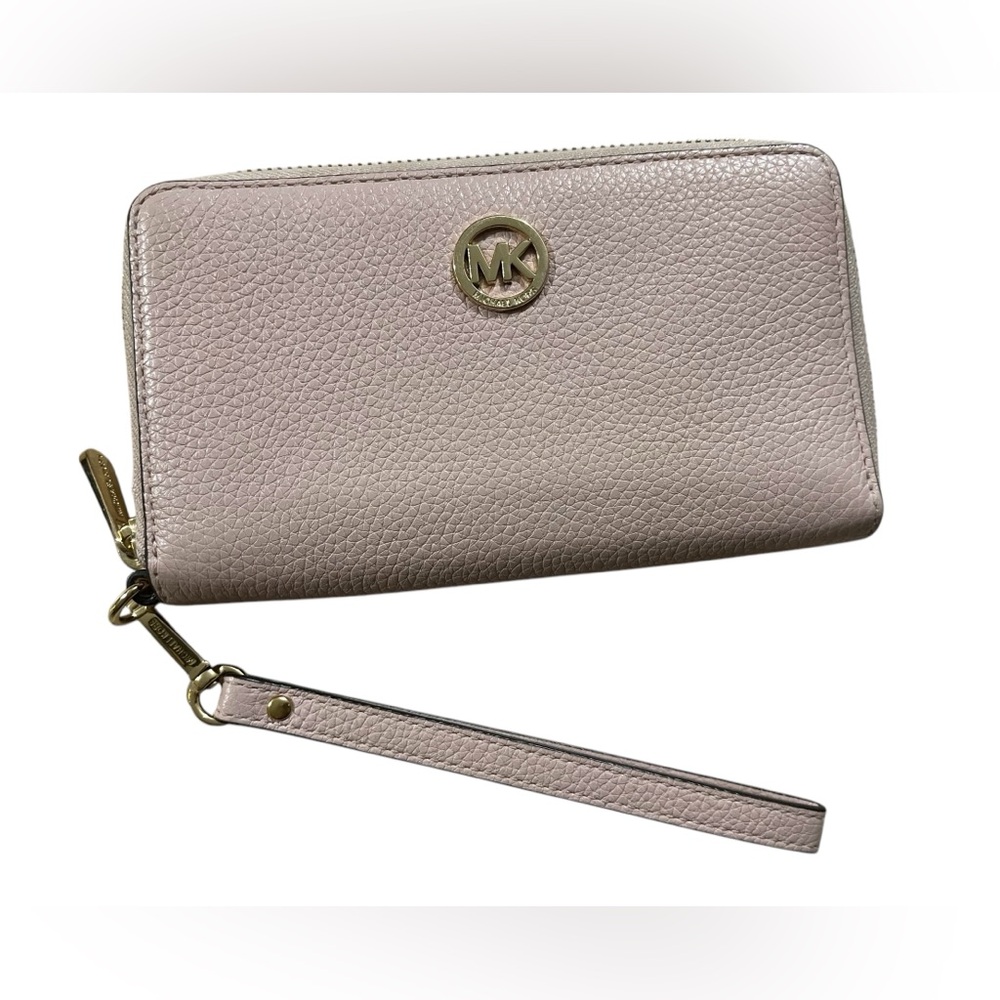 Michael Kors ($108 USD) Blush Pink Fulton Leather Wristlet Phone Wallet